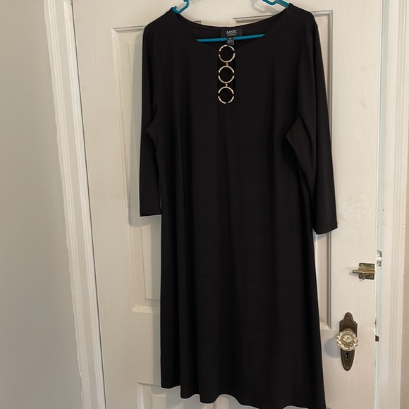 Black dress with gold detail, size 1X, perfect condition! - Picture 2 of 6